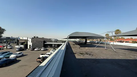 141 N Rand Rd, Beyers Park has a 950m² Commercial Space To let (6)